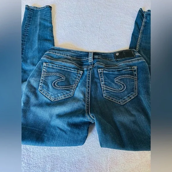 Silver Jeans Co. SUKI Mid Super Skinny Jeans - Picture 6 of 6